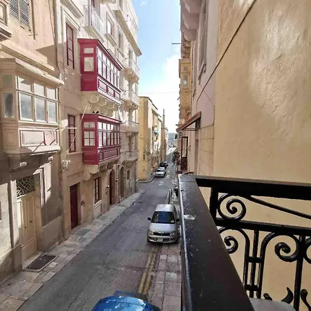 Daire Studio-hosted By Sweetstay