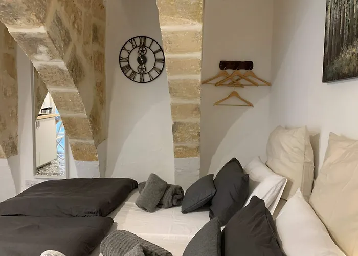 Studio-hosted By Sweetstay Appartamento La Valletta
